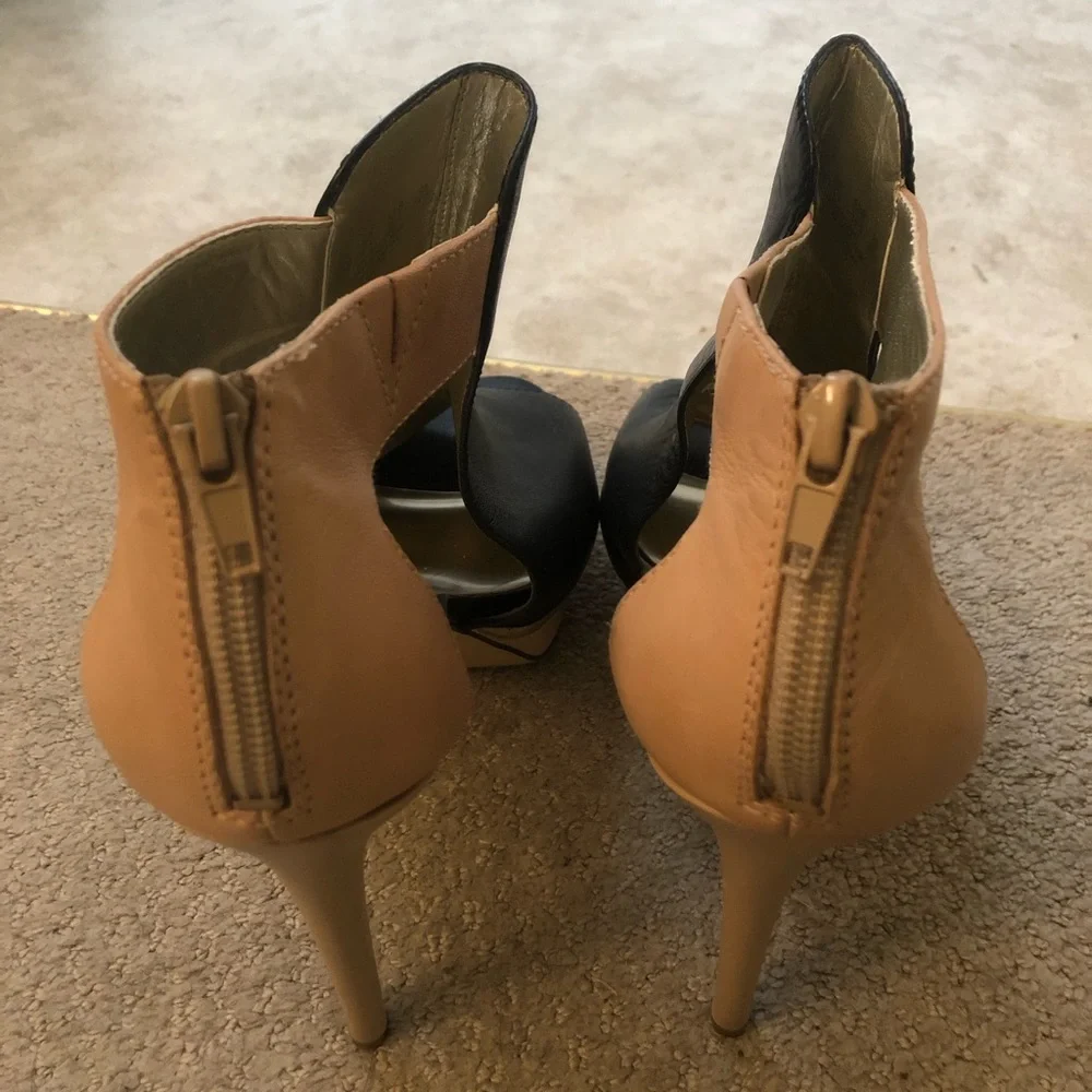 🌺Host Pick🌺 Carlos by Carlos Santana Shoes - Picture 4 of 5